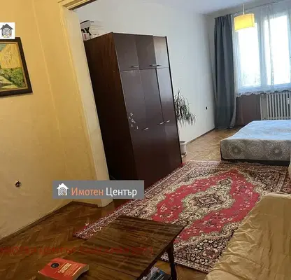 Снимка 5 — Тристаен апартамент с паркинг до метростанция в Център, София
