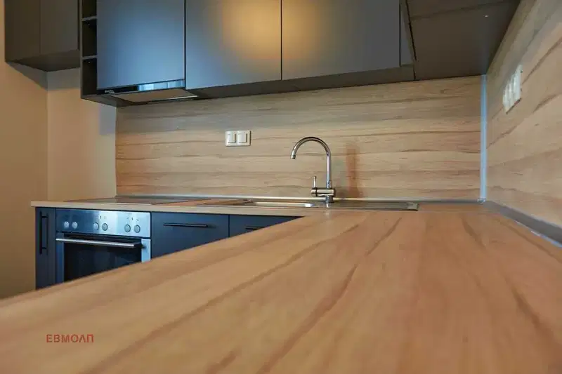 3-bedroom apartment in Plovdiv, Centyr