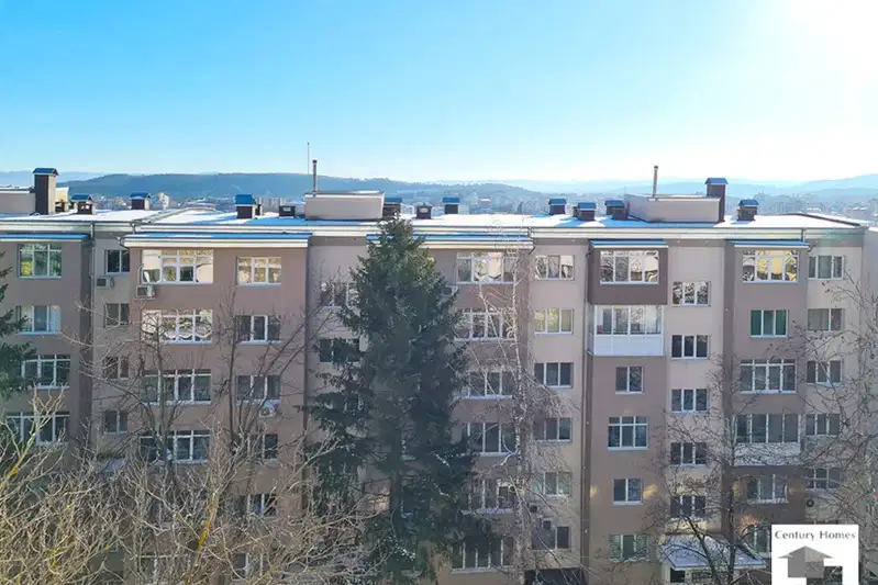 3-bedroom apartment in Veliko Tyrnovo, Centyr