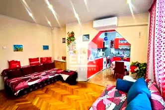 Тристаен апартамент в Търговище, Център