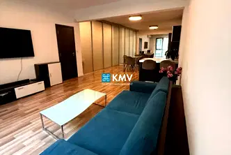Тристаен апартамент в София, Център