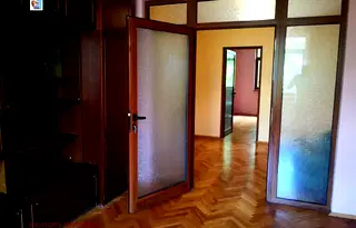 Тристаен апартамент в София, Център