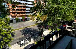Тристаен апартамент в Бургас, Център