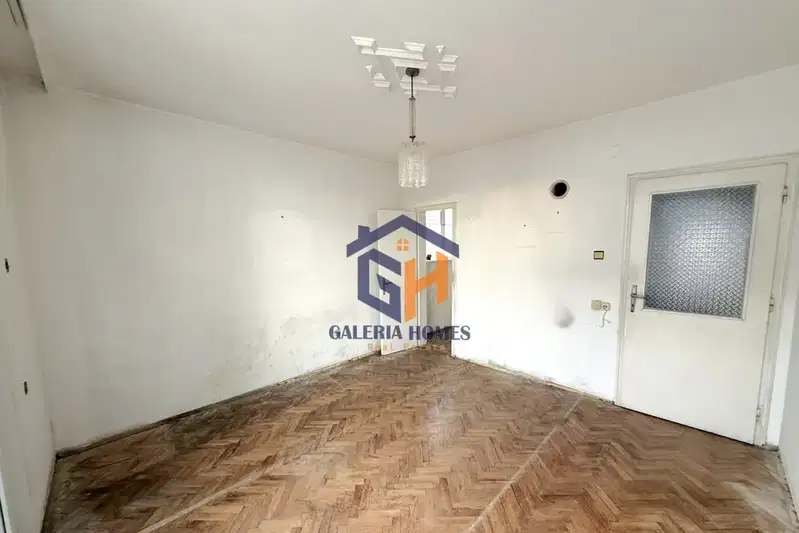 3-bedroom apartment in Burgas, Centyr
