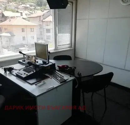 Снимка 4 — Тристаен апартамент в Кюстендил, Център