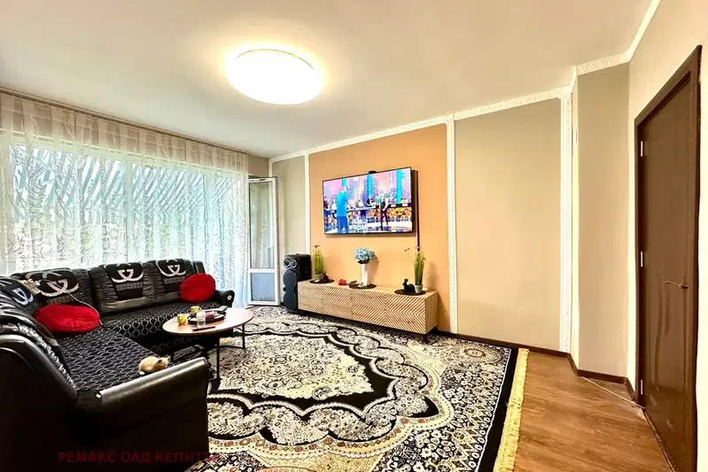 Тристаен апартамент във Велико Търново, Център