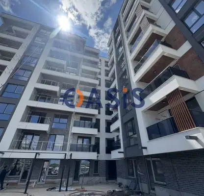 Снимка 4 — Тристаен апартамент в Бургас, Център