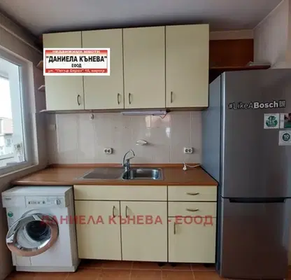 Снимка 3 — Тристаен апартамент в Русе, Център