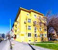 Снимка 2 — Тристаен апартамент с готово обзавеждане в центъра на Пловдив