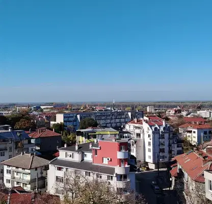 Снимка 2 — Тристаен апартамент в Русе, Център