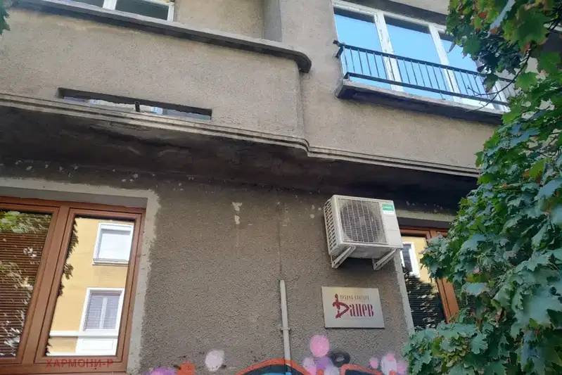 Тристаен апартамент в Център, София с асансьор