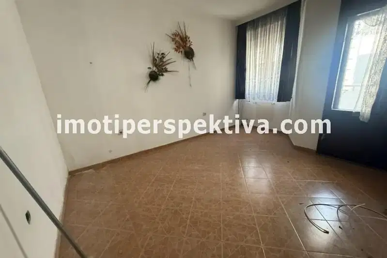 3-bedroom apartment in Plovdiv, Centyr