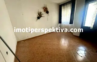 Тристаен апартамент с две тераси в Мараша, Пловдив