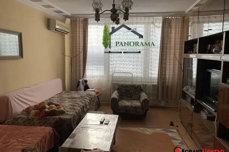 3-bedroom apartment in Shumen, Centyr