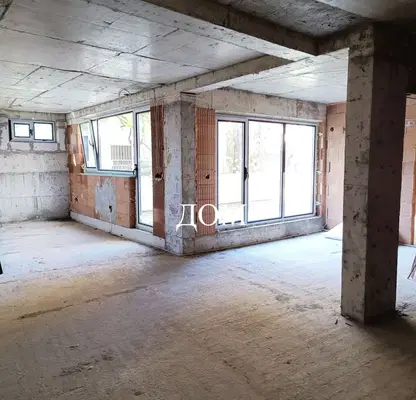Photo 2 — 3-bedroom apartment in Shumen, Centyr