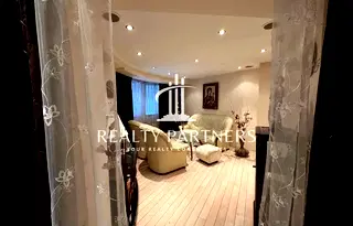 Тристаен апартамент в Перник, Център