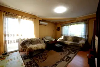 Тристаен апартамент в София, Център