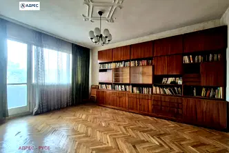 Тристаен апартамент в Русе, Център