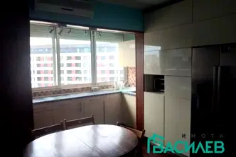 Тристаен апартамент в София, Център
