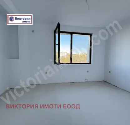 Снимка 5 — Тристаен апартамент във Велико Търново, Център