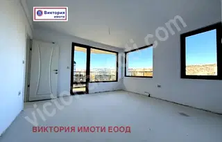 Тристаен апартамент във Велико Търново, Център
