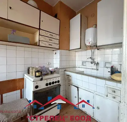 Photo 3 — 3-bedroom apartment in Dobrich, Centyr