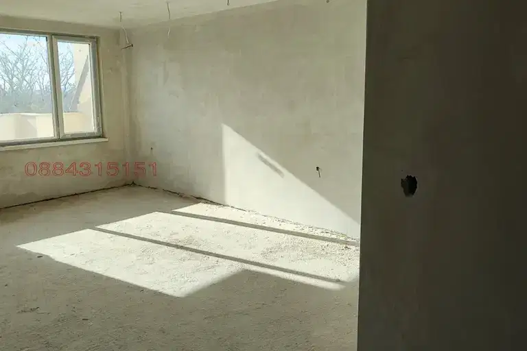3-bedroom apartment in Yambol, Centyr