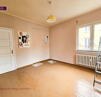 Снимка 5 — Тристаен апартамент в София, Център