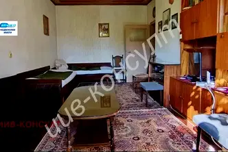Тристаен апартамент във Велико Търново, Център
