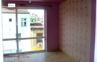 Тристаен апартамент в София, Център