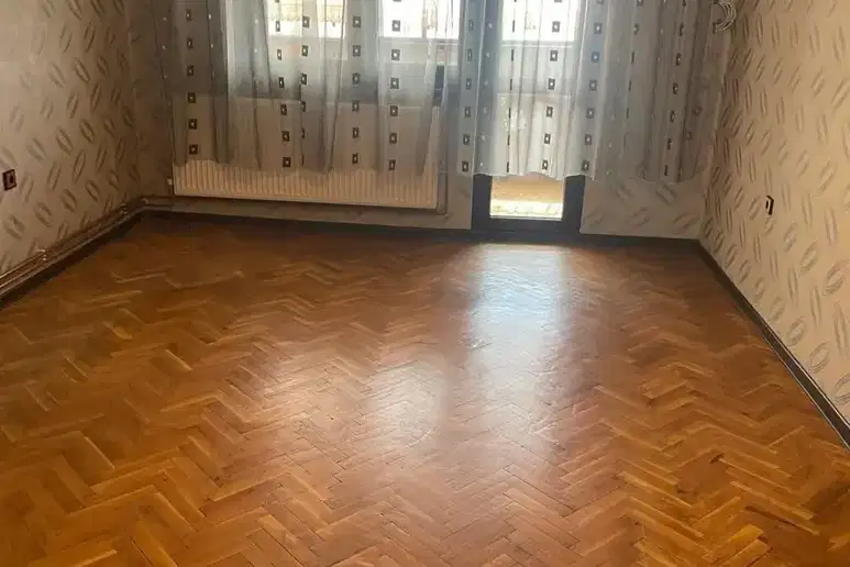 Тристаен апартамент в Шумен, Център