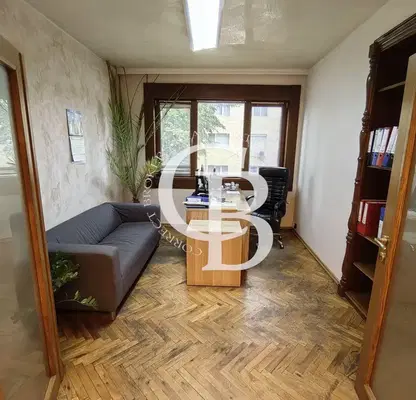 Снимка 5 — Тристаен апартамент във Варна, Център