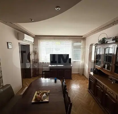 Photo 2 — 3-bedroom apartment in Dobrich, Centyr