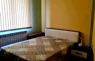 Тристаен апартамент в Шумен, Център