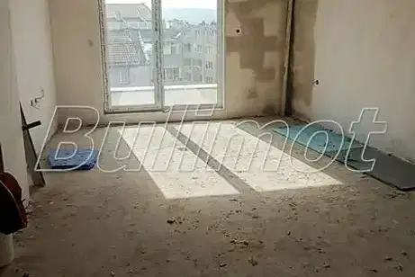 3-bedroom apartment in Varna, Centyr