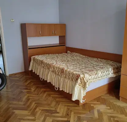 Снимка 4 — Тристаен апартамент в Пловдив, Център