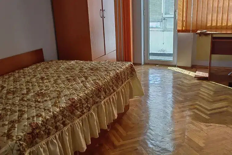 Тристаен апартамент в Пловдив, Център