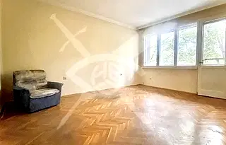 Тристаен апартамент в Бургас, Център
