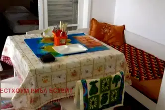 Тристаен апартамент във Варна, Чайка