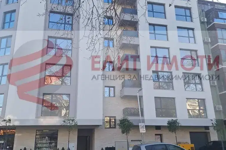 Тристаен апартамент с вътрешно разпределение в Чайка, Варна