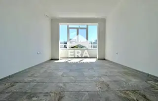 Тристаен апартамент във Варна, Чайка