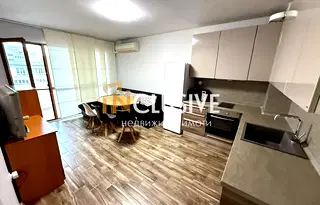 Тристаен апартамент във Варна, Чайка