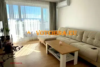 Тристаен апартамент във Варна, Чайка