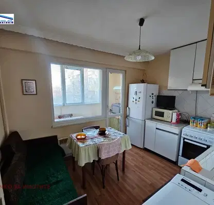 Photo 2 — 3-bedroom apartment in Ruse, Charodeika - Yug