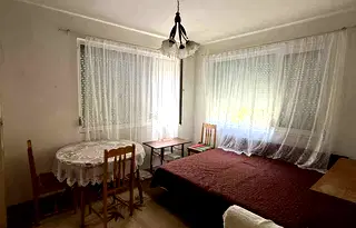 Тристаен апартамент в Добрич, Червената пръст