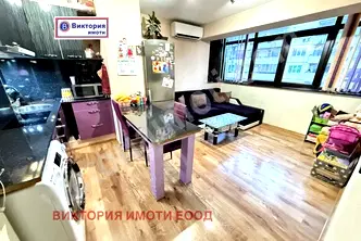 Тристаен апартамент във Велико Търново, Чолаковци
