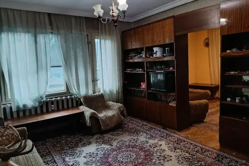 Тристаен апартамент в Русе, Цветница