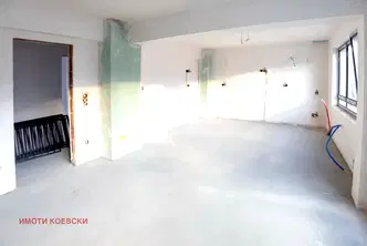 Тристаен апартамент в София, Дианабад