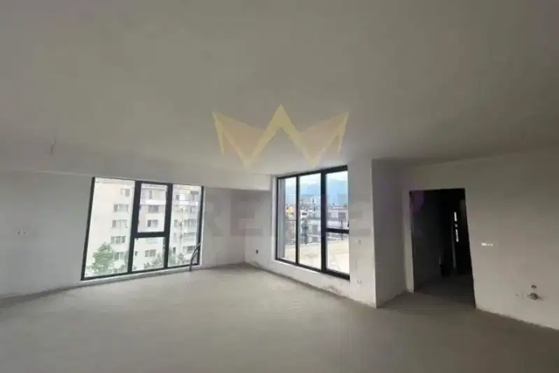 3-bedroom apartment in Sofiya, Dianabad