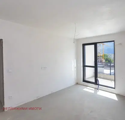 Photo 5 — 3-bedroom apartment in Sofiya, Dianabad